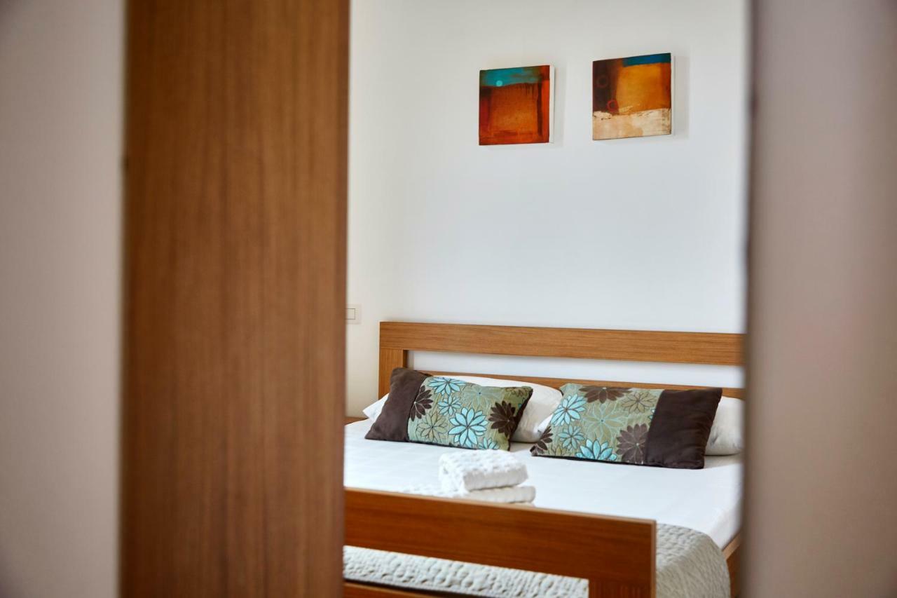Apartment Alessandra レンノ エクステリア 写真